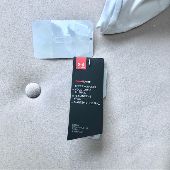 Under Armour Fitted Heatgear Tech Workout Shirt - Picture 12 of 14